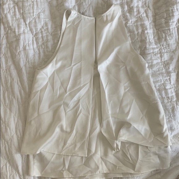 Top - Picture 2 of 2